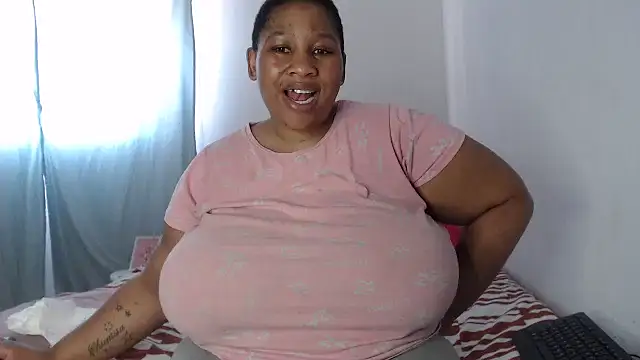 Snapshot of PIXIEBITCHXXX26 chatting on 10-24-25, 11:39 PIXIEBITCHXXX26 online show from 10-24-25, 11:39