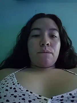 Snapshot of annyaparis chatting on 10-27-25, 11:52 annyaparis online show from 10-27-25, 11:52