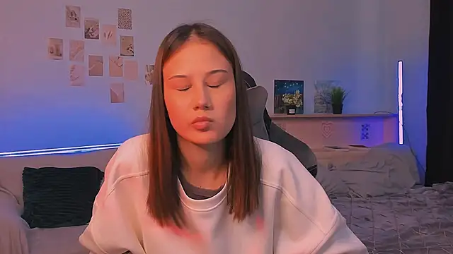 Snapshot of adelle046 chatting on 10-02-25, 10:55 adelle046 online show from 10-02-25, 10:55