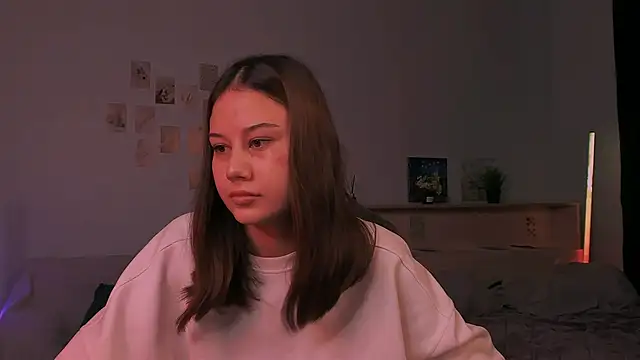 Snapshot of adelle046 chatting on 11-13-25, 08:57 adelle046 online show from 11-13-25, 08:57