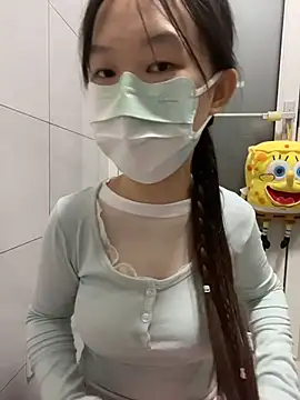 Snapshot of baobei-527 chatting on 10-31-25, 12:39 baobei-527 online show from 10-31-25, 12:39