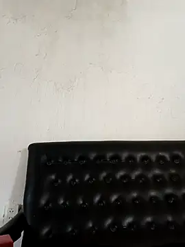 Snapshot of Benditofetiche chatting on 11-05-25, 04:51 Benditofetiche online show from 11-05-25, 04:51