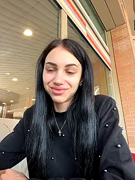 Snapshot of ilariea_girl chatting on 10-11-25, 12:58 ilariea girl online show from 10-11-25, 12:58