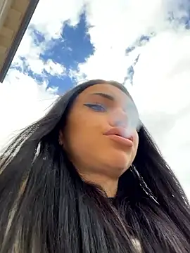 Snapshot of ilariea_girl chatting on 10-24-25, 02:13 ilariea girl online show from 10-24-25, 02:13