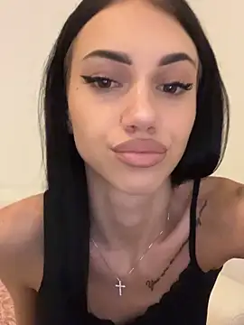 Snapshot of ilariea_girl chatting on 11-02-25, 10:56 ilariea girl online show from 11-02-25, 10:56