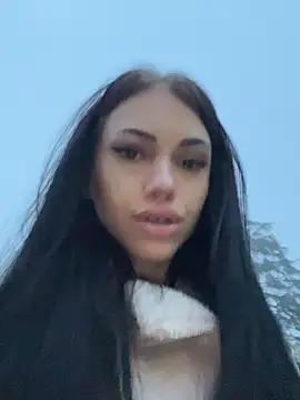 Snapshot of ilariea_girl chatting on 11-15-25, 06:00 ilariea girl online show from 11-15-25, 06:00