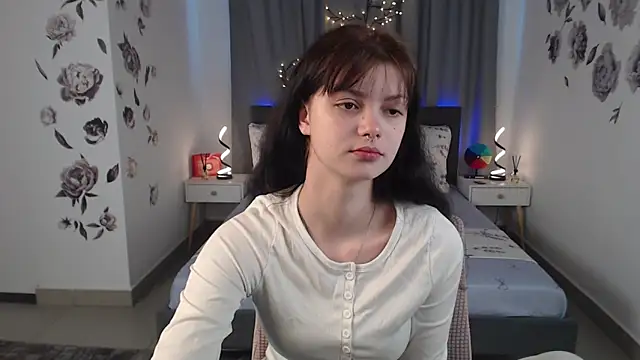 Snapshot of MileyRood chatting on 10-14-25, 11:16 MileyRood online show from 10-14-25, 11:16