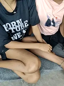 Unique girls90 online show from 03-16-26, 06:50