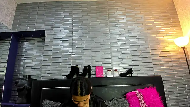 Snapshot of ChloeMorelli chatting on 10-04-25, 02:20 ChloeMorelli online show from 10-04-25, 02:20