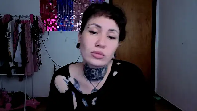 Snapshot of Senorita__Dakota chatting on 11-13-25, 12:48 Senorita Dakota online show from 11-13-25, 12:48