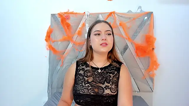 Snapshot of skysaenz chatting on 10-21-25, 11:33 skysaenz online show from 10-21-25, 11:33