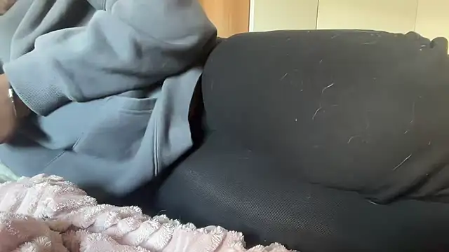 Snapshot of nanaisbackk chatting on 10-07-25, 02:36 nanaisbackk online show from 10-07-25, 02:36