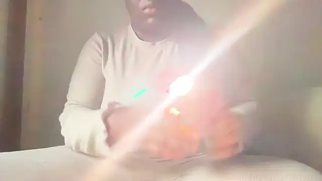 Snapshot of nanaisbackk chatting on 10-10-25, 06:23 nanaisbackk online show from 10-10-25, 06:23