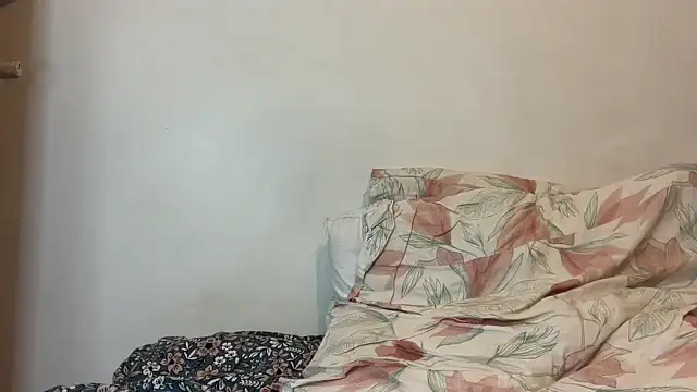 Snapshot of nanaisbackk chatting on 11-03-25, 09:43 nanaisbackk online show from 11-03-25, 09:43