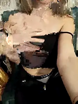 Snapshot of YannaMilters chatting on 11-19-25, 10:37 YannaMilters online show from 11-19-25, 10:37