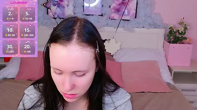 Snapshot of Melissa_Gonzales chatting on 10-24-25, 07:05 Melissa Gonzales online show from 10-24-25, 07:05