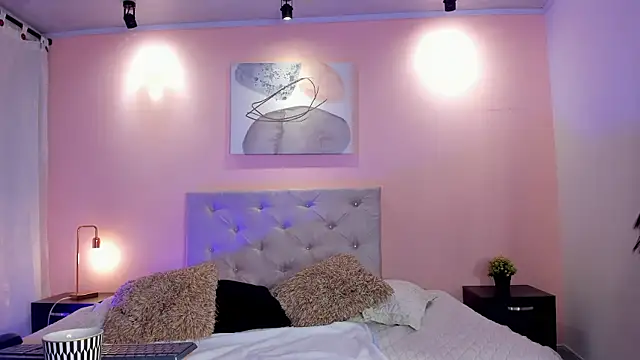 Snapshot of scarlettvelvet_ chatting on 10-04-25, 12:25 scarlettvelvet online show from 10-04-25, 12:25