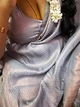 Snapshot of Tamil_Ammani chatting on 10-04-25, 07:45 Tamil Ammani online show from 10-04-25, 07:45