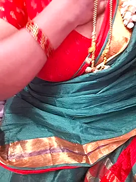 Snapshot of Tamil_Ammani chatting on 10-09-25, 04:49 Tamil Ammani online show from 10-09-25, 04:49