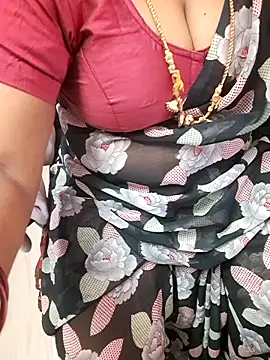 Snapshot of Tamil_Ammani chatting on 10-29-25, 05:25 Tamil Ammani online show from 10-29-25, 05:25