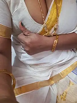 Snapshot of Tamil_Ammani chatting on 11-02-25, 05:04 Tamil Ammani online show from 11-02-25, 05:04