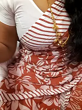 Snapshot of Tamil_Ammani chatting on 11-06-25, 12:55 Tamil Ammani online show from 11-06-25, 12:55