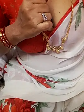 Snapshot of Tamil_Ammani chatting on 11-14-25, 03:22 Tamil Ammani online show from 11-14-25, 03:22