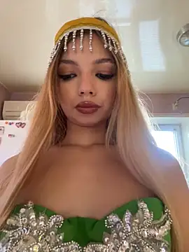  Siennaaa  online show from 11-03-25, 12:06