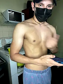 Snapshot of oppaboy chatting on 11-12-25, 01:44 oppaboy online show from 11-12-25, 01:44