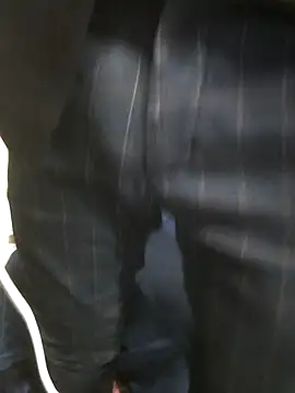 Snapshot of chougegg0214 chatting on 11-23-25, 12:27 chougegg0214 online show from 11-23-25, 12:27