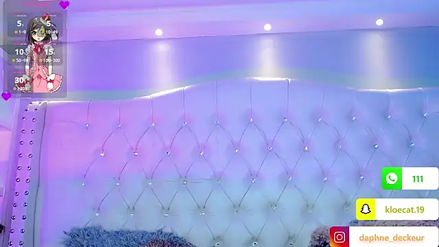 Snapshot of Daphnne_XXX chatting on 10-11-25, 07:23 Daphnne XXX online show from 10-11-25, 07:23