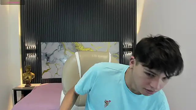 Snapshot of StiwenTwink chatting on 11-16-25, 04:45 StiwenTwink online show from 11-16-25, 04:45