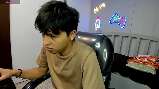 StiwenTwink online show from 12-02-25, 12:32