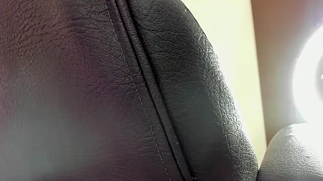 Snapshot of Klaret_Toy chatting on 10-13-25, 03:45 Klaret Toy online show from 10-13-25, 03:45