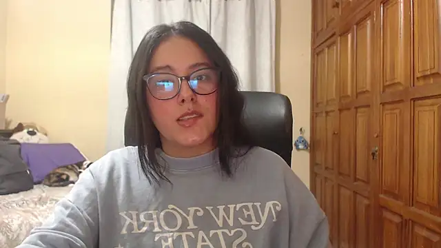 Venus cat  online show from 03-15-26, 02:50