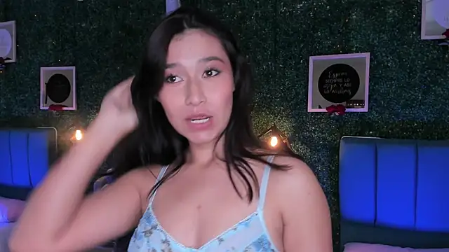 Snapshot of Rubyvixxen_ chatting on 11-09-25, 02:54 Rubyvixxen online show from 11-09-25, 02:54