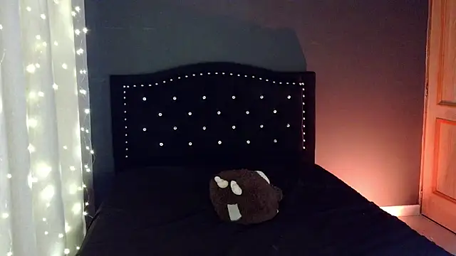 emma web  online show from 04-06-26, 04:52