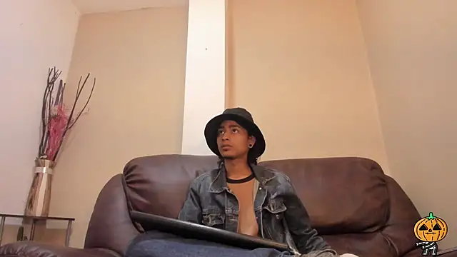 Dickie Dicking online show from 10-20-25, 08:53