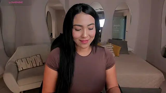 Snapshot of NatalieLewis chatting on 02-21-26, 11:55 NatalieLewis online show from 02-21-26, 11:55