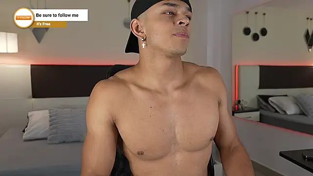 Snapshot of DanteeStone chatting on 10-01-25, 08:48 DanteeStone online show from 10-01-25, 08:48