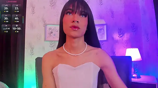 Snapshot of alana_madison10 chatting on 10-05-25, 08:51 alana madison10 online show from 10-05-25, 08:51