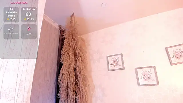 Snapshot of alana_madison10 chatting on 11-13-25, 02:54 alana madison10 online show from 11-13-25, 02:54