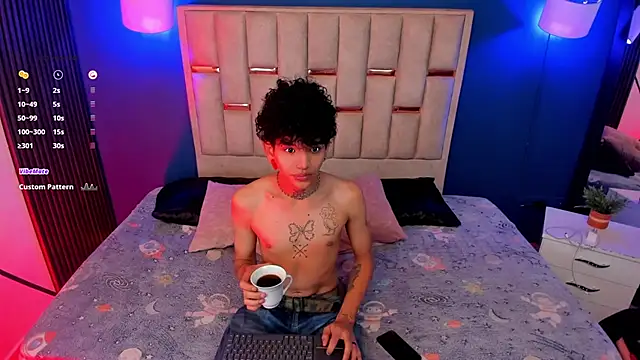 Snapshot of todoroki_g chatting on 10-23-25, 12:59 todoroki g online show from 10-23-25, 12:59