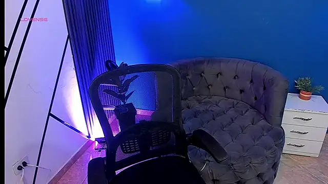 Snapshot of todoroki_g chatting on 10-27-25, 12:09 todoroki g online show from 10-27-25, 12:09