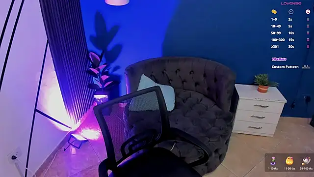 Snapshot of todoroki_g chatting on 11-14-25, 11:53 todoroki g online show from 11-14-25, 11:53