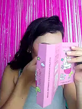 Snapshot of JuliethaFox chatting on 10-18-25, 10:54 JuliethaFox online show from 10-18-25, 10:54