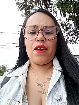 Snapshot of Italia_12 chatting on 10-28-25, 04:42 Italia 12 online show from 10-28-25, 04:42