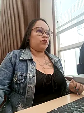 Snapshot of Italia_12 chatting on 10-29-25, 01:13 Italia 12 online show from 10-29-25, 01:13