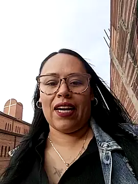 Snapshot of Italia_12 chatting on 11-05-25, 09:26 Italia 12 online show from 11-05-25, 09:26