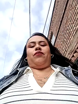 Snapshot of Italia_12 chatting on 11-07-25, 09:15 Italia 12 online show from 11-07-25, 09:15